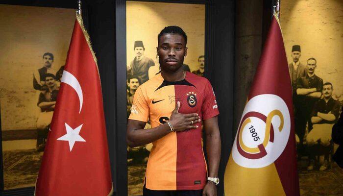 Galatasaray039in yeni transferi Sam Adekugbe039den imza zaman en yenirasi ilk