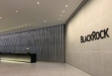 BlackRock CEOsundan Kriptoya Ovgu Dolu Sozler Kuresel Paralarin Otesinde Olacak